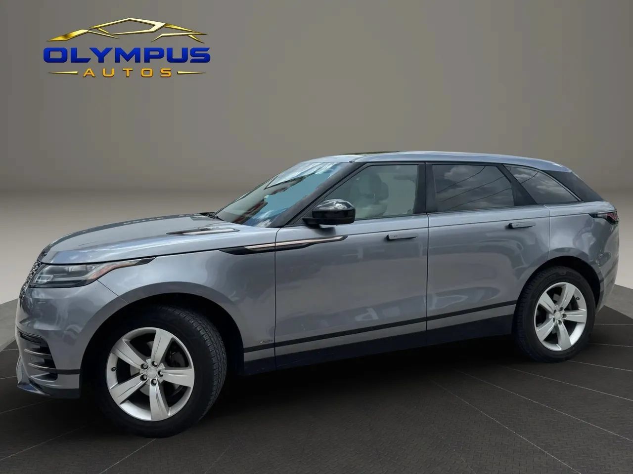 Used 2020 Land Rover Range Rover Velar R-Dynamic S AWD/4WD image 9