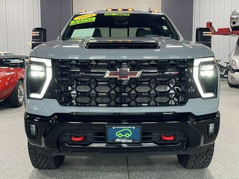 Certified 2024 Chevrolet Silverado 2500 ZR2 w/ Technology Package AWD/4WD image 9