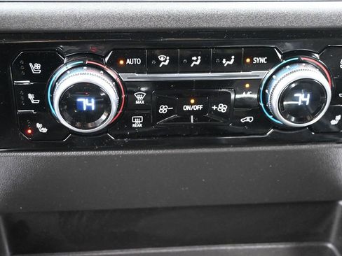 Used 2024 GMC Sierra 1500 SLT w/ SLT Premium Package image 19