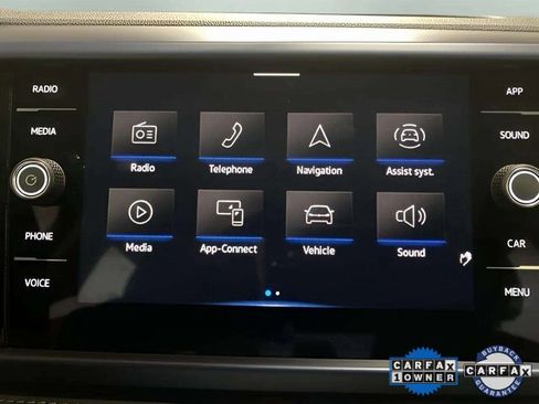 Used 2024 Volkswagen Taos SE image 43