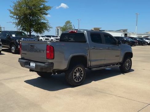 Used 2022 Chevrolet Colorado ZR2 AWD/4WD image 9