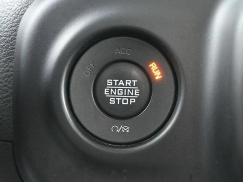 Used 2022 Jeep Gladiator Sport AWD/4WD image 34