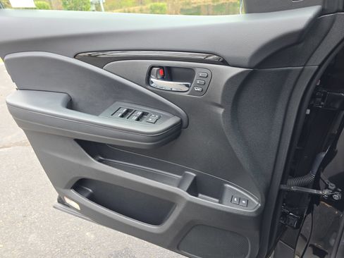 Certified 2022 Honda Pilot Touring image 28