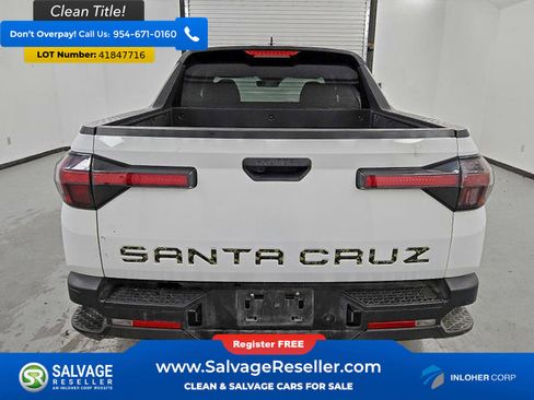 Used 2022 Hyundai Santa Cruz SE image 8