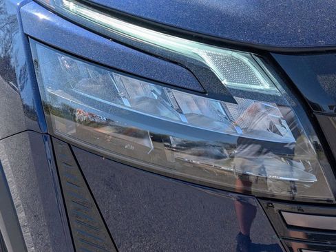 New 2026 Nissan Pathfinder SL image 8