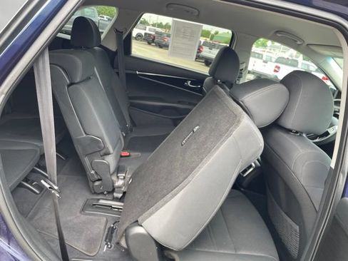 Used 2020 Kia Sorento LX AWD/4WD image 51