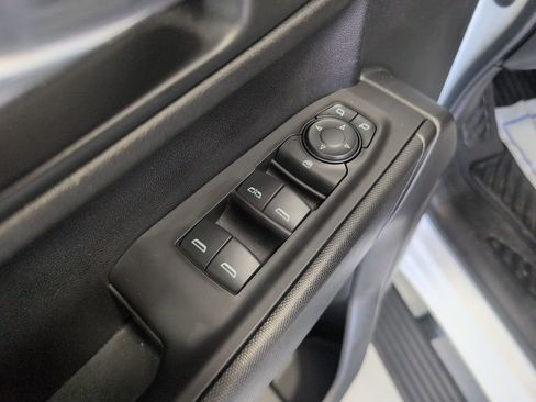Used 2023 Chevrolet Silverado 1500 Custom AWD/4WD image 11