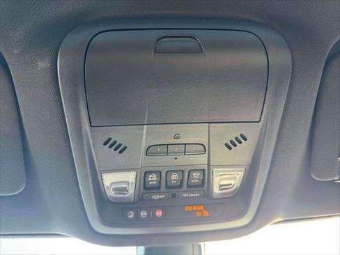 Used 2022 Buick Enclave Premium w/ Experience Buick Package image 32