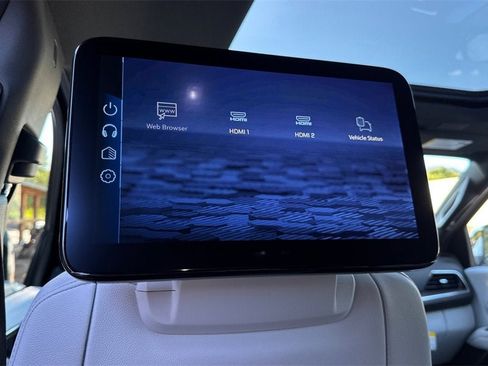 New 2026 Chevrolet Suburban Premier image 15