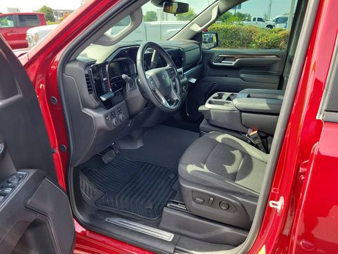 Used 2024 Chevrolet Silverado 1500 RST AWD/4WD image 16