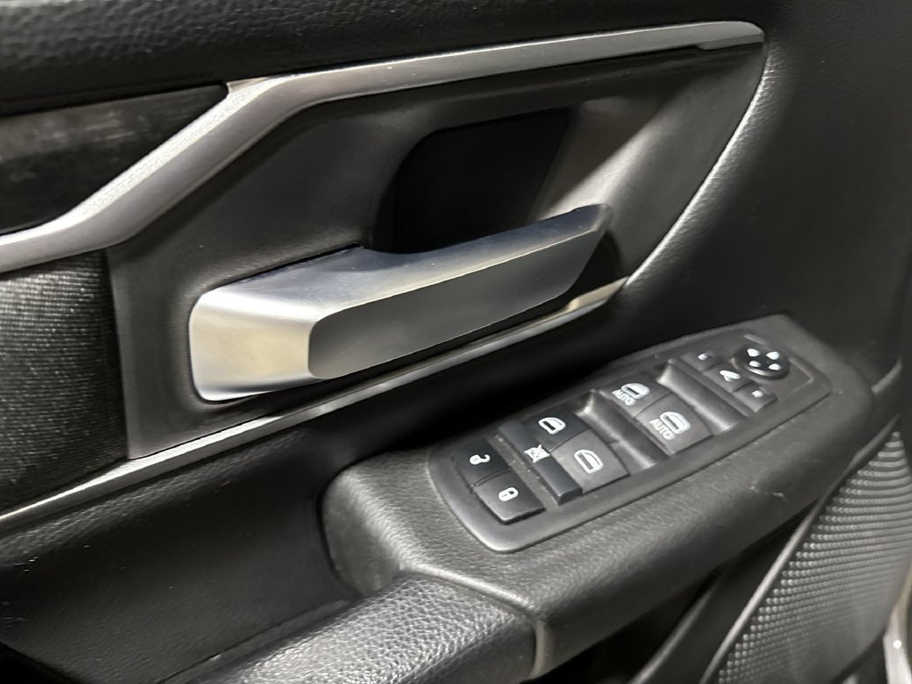 Used 2019 RAM 1500 Big Horn AWD/4WD image 20