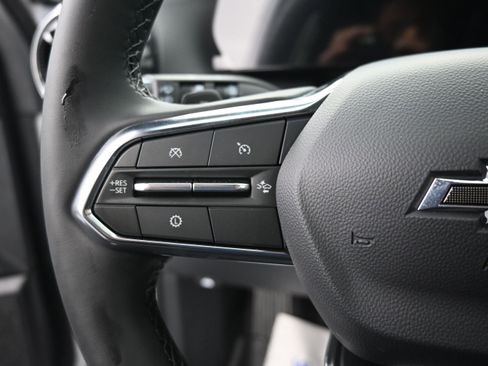New 2026 Chevrolet Equinox LT FWD image 13
