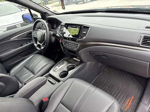 Used 2023 Honda Passport TrailSport image 12