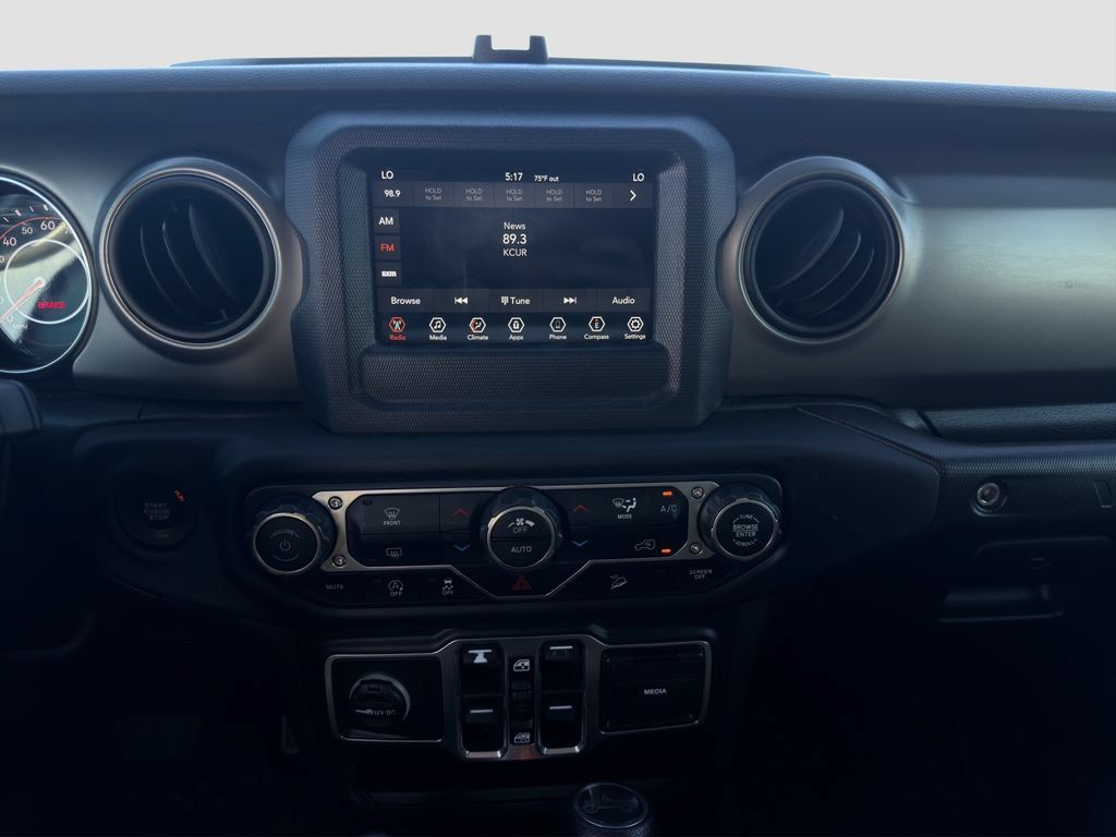 Used 2018 Jeep Wrangler Unlimited Sport S AWD/4WD image 16