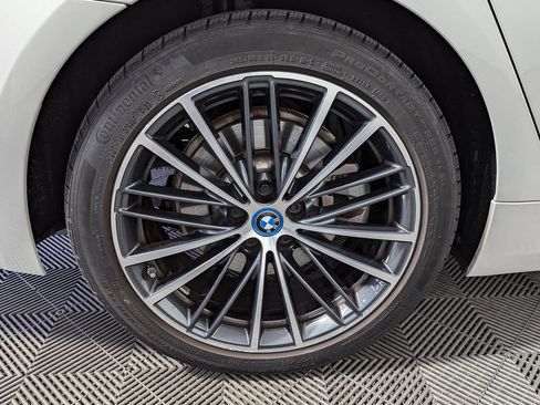 Used 2023 BMW 530e xDrive w/ Executive Package AWD/4WD image 55