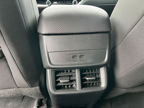 Used 2025 Chevrolet Equinox LT FWD image 22