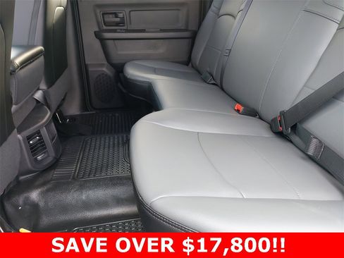 Used 2024 RAM 2500 Tradesman w/ Chrome Appearance Group image 14