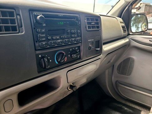 Used 2003 Ford F250 XLT image 16