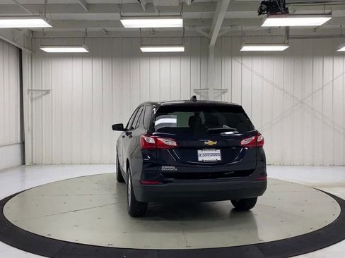 Used 2021 Chevrolet Equinox LS w/ LS Convenience Package image 7