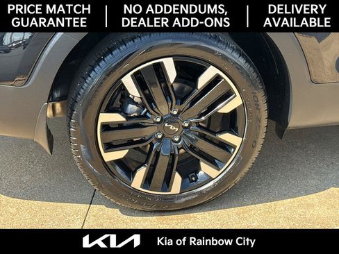Used 2025 Kia Telluride SX FWD image 7