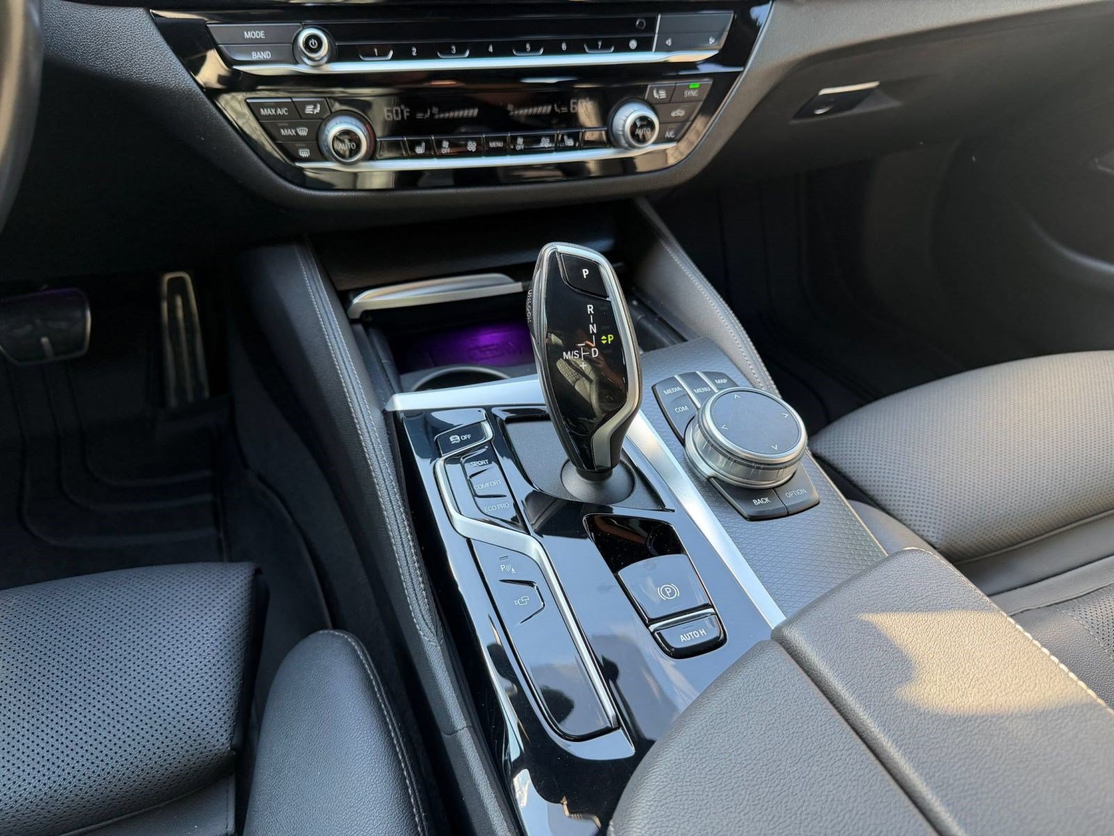Used 2021 BMW 540i w/ M Sport Package RWD image 17
