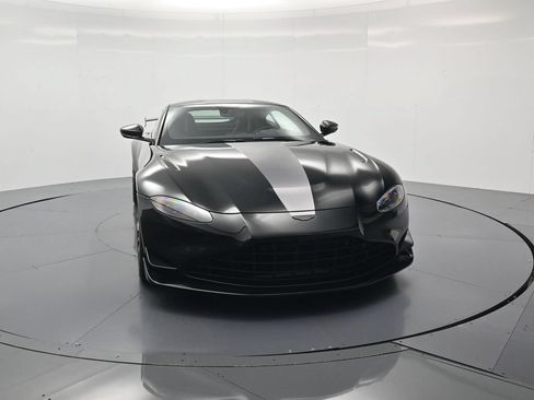 Used 2023 Aston Martin V8 Vantage Coupe RWD image 46