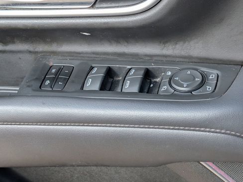 Used 2021 Chevrolet Tahoe LT w/ Luxury Package image 26