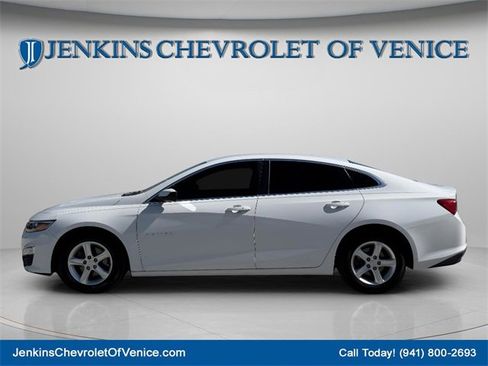 Used 2021 Chevrolet Malibu LS image 9