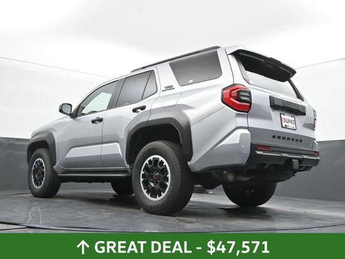 Used 2025 Toyota 4Runner TRD Off-Road AWD/4WD image 50