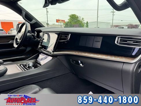 Used 2022 Jeep Grand Wagoneer Series II w/ Premium Group II AWD/4WD image 55