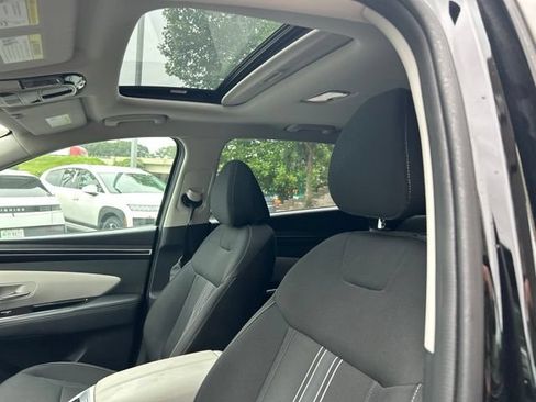 Certified 2022 Hyundai Tucson SEL w/ Convenience Package FWD image 10