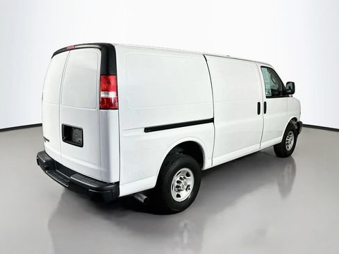 Used 2023 Chevrolet Express 2500 w/ Driver Convenience Package RWD image 7