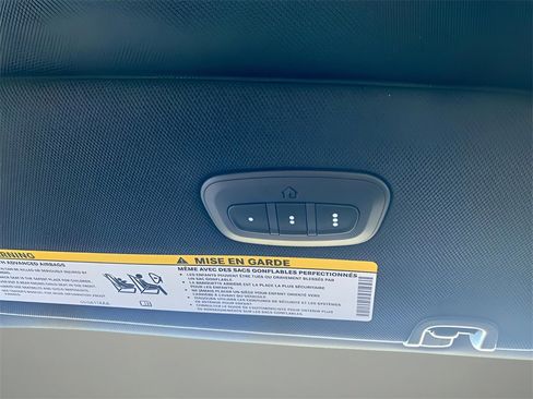 New 2026 Chrysler Pacifica Select w/ S Appearance Package image 39