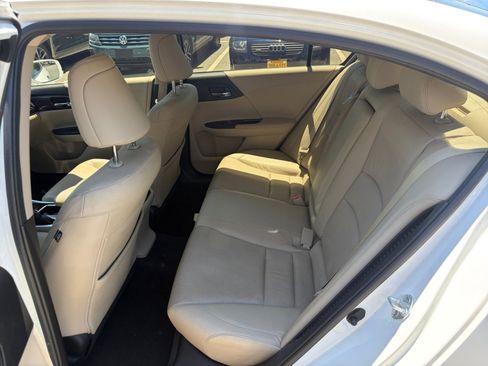 Used 2017 Honda Accord EX-L image 34