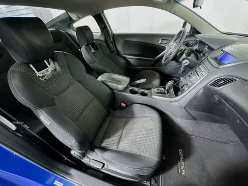 Used 2011 Hyundai Genesis 2.0T image 25