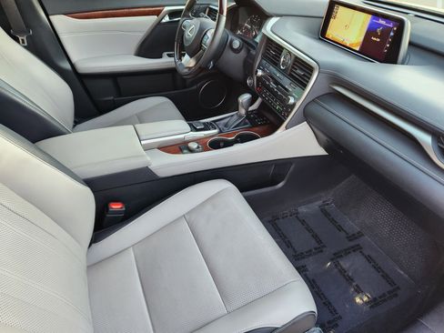 Used 2019 Lexus RX 350L FWD image 16