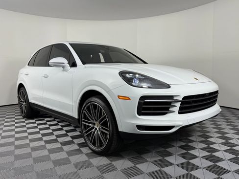 Used 2023 Porsche Cayenne S image 7