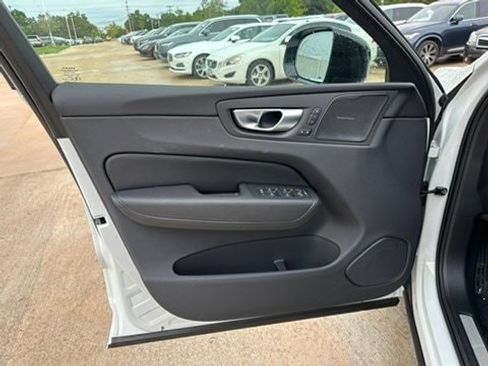 Certified 2024 Volvo XC60 T8 Plus w/ Protection Package Premier image 16