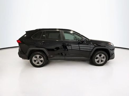 Certified 2023 Toyota RAV4 LE AWD/4WD image 7