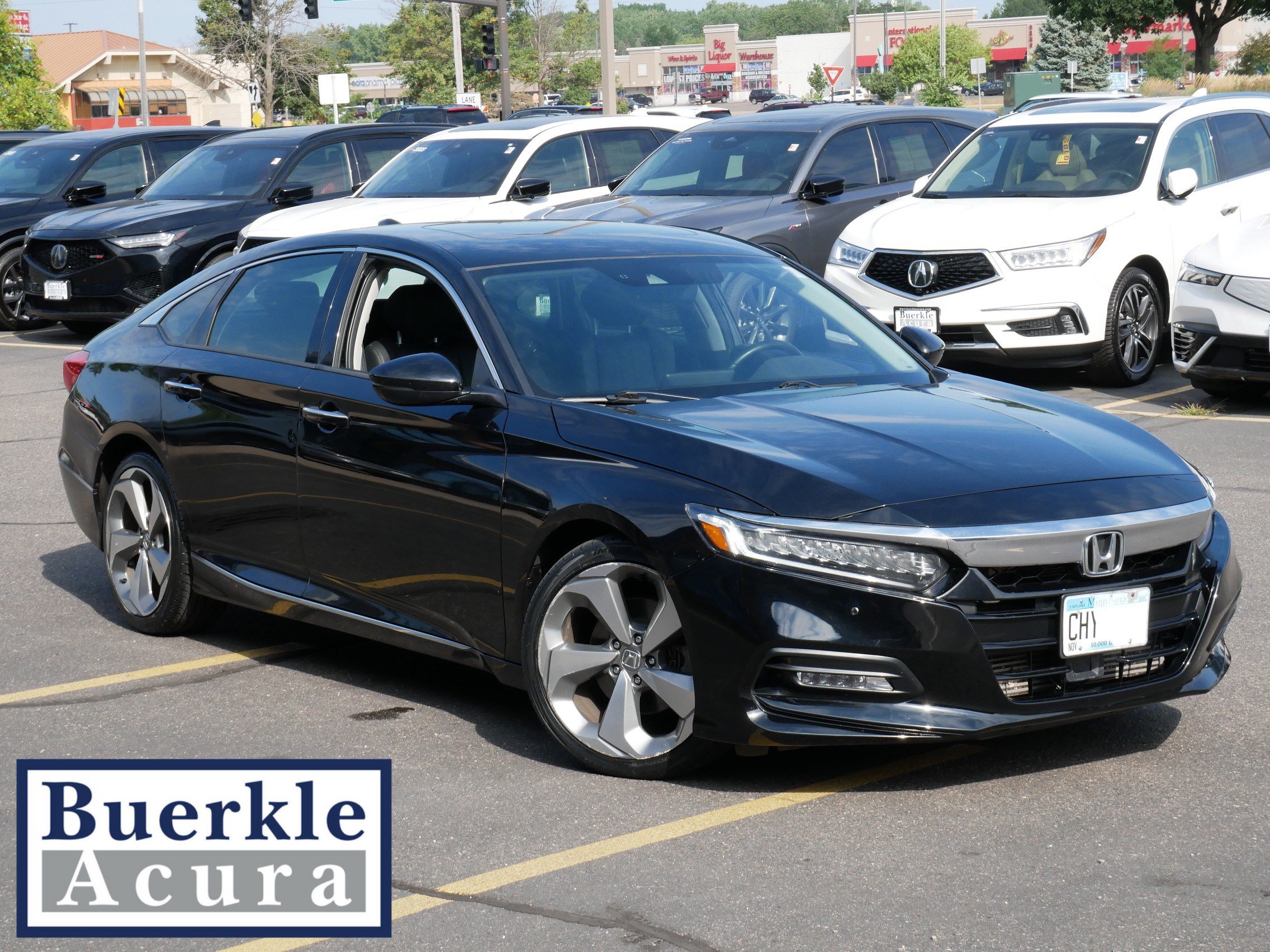 Used 2018 Honda Accord Touring image 1