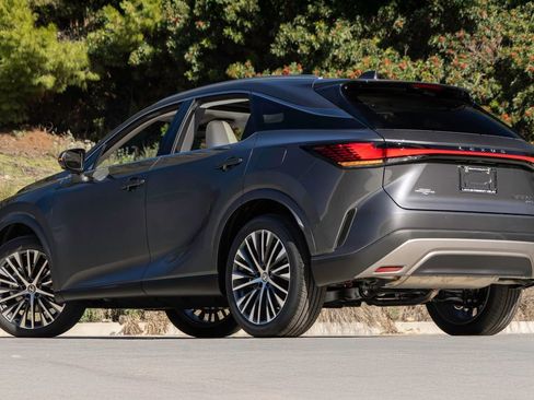 New 2026 Lexus RX 350 image 2