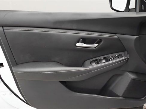 Used 2024 Nissan Sentra SV image 21