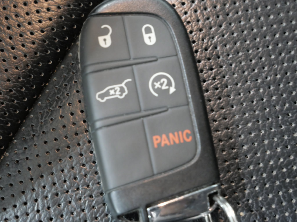 Used 2022 Jeep Compass Limited w/ Elite Group AWD/4WD image 26