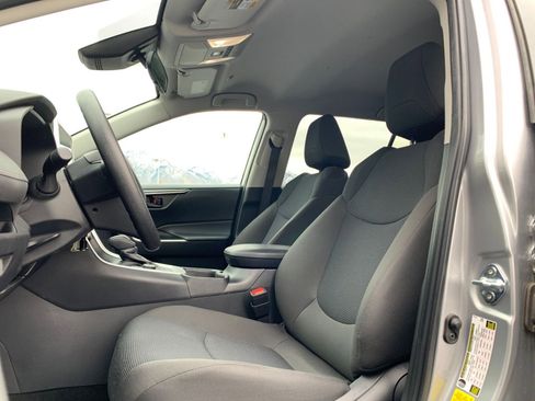 Used 2025 Toyota RAV4 LE image 25