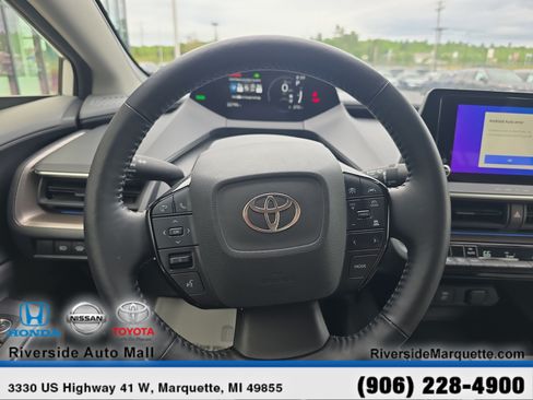 Used 2023 Toyota Prius XLE AWD/4WD image 21