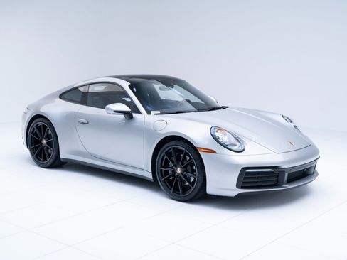 Used 2021 Porsche 911 Carrera image 7