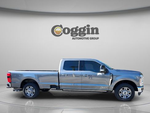 New 2026 Ford F250 Lariat image 6