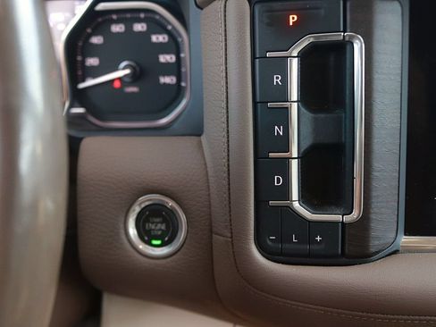 Used 2021 GMC Yukon XL Denali w/ Denali Premium Package AWD/4WD image 30