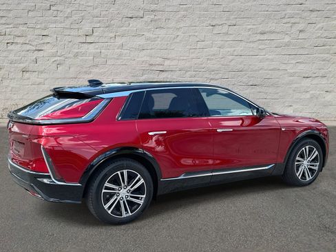New 2025 Cadillac Lyriq Luxury image 5