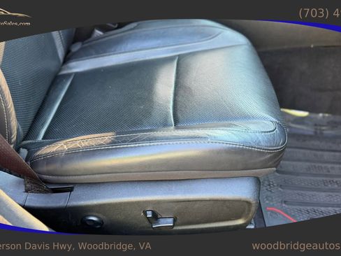 Used 2020 Dodge Charger SXT w/ Leather Interior Group RWD image 33